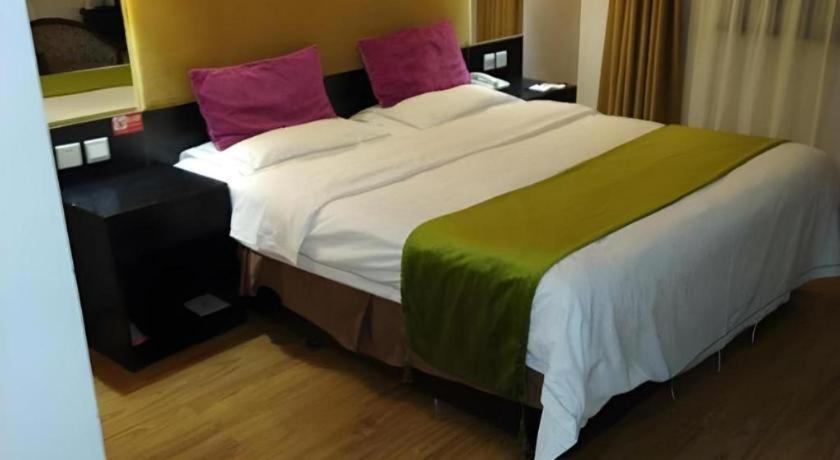Super 8 Hotel Beijing New National Exhibition Yumin Street Εξωτερικό φωτογραφία